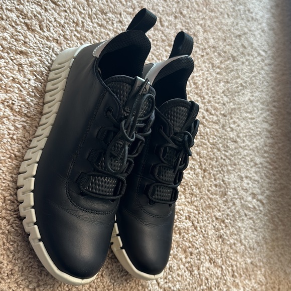 Ecco shoe - Picture 2 of 7